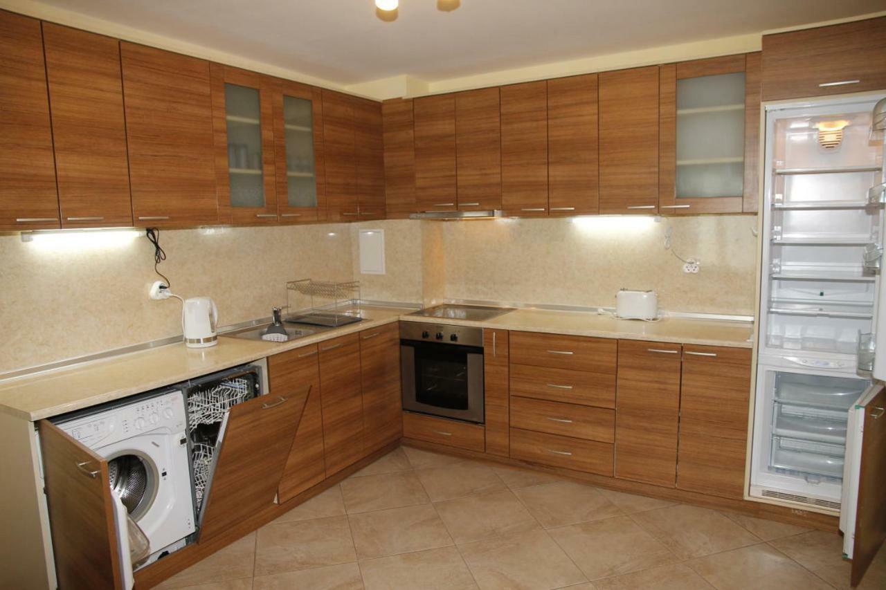 Apartment Rosi Pomorie Luaran gambar