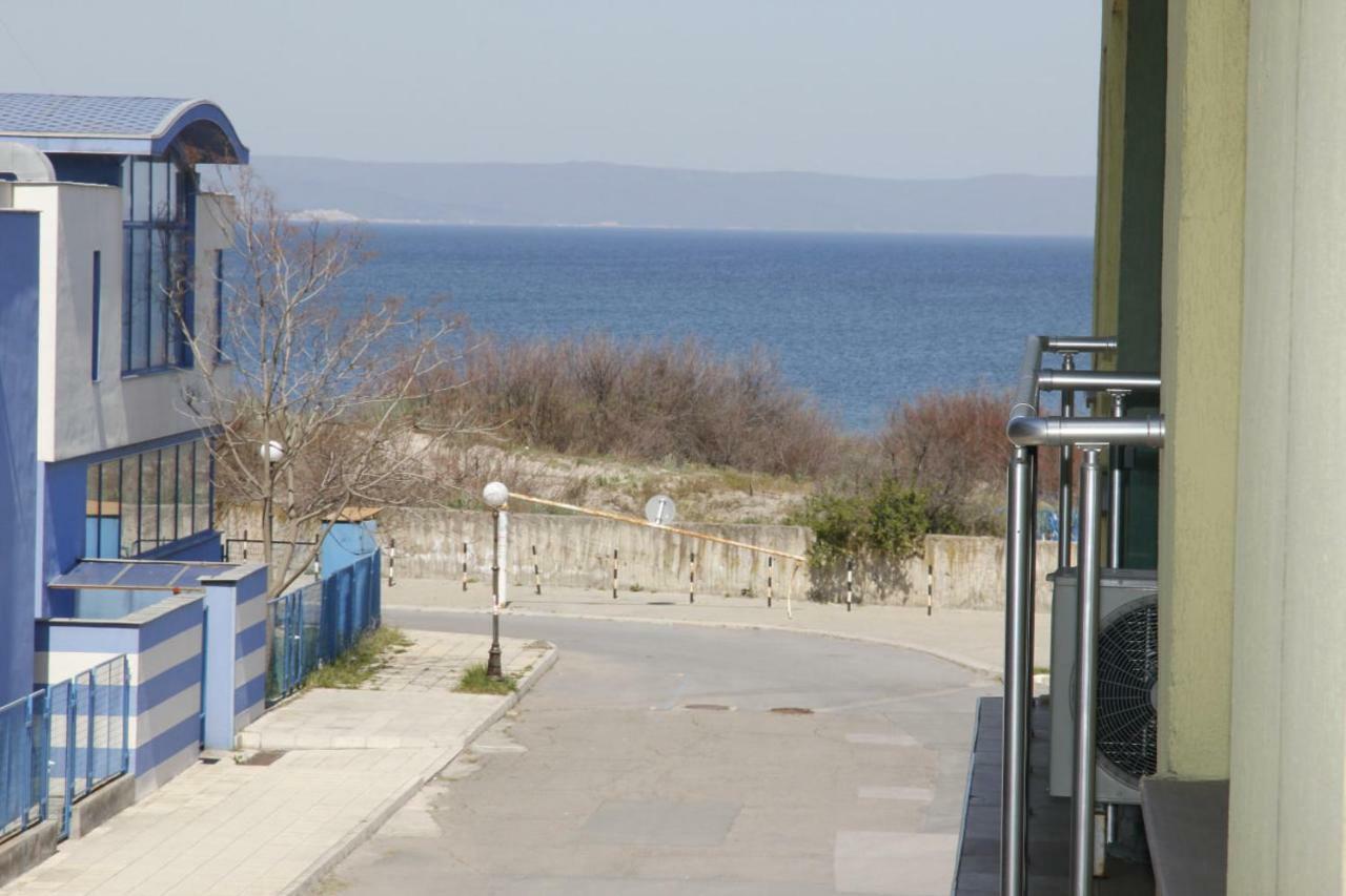 Apartment Rosi Pomorie Luaran gambar