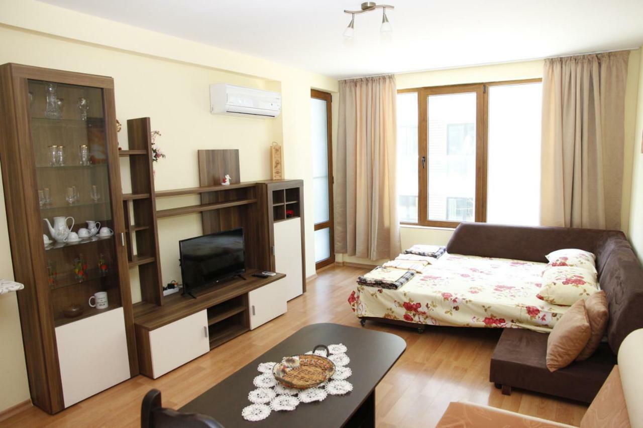 Apartment Rosi Pomorie Luaran gambar
